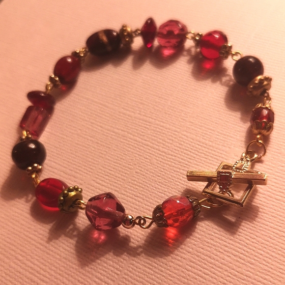 Glass bead bracelet and earring set - Picture 5 of 6